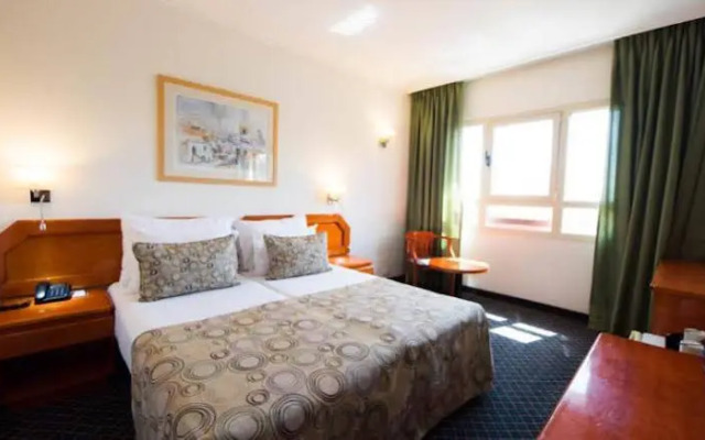 Montefiore Hotel