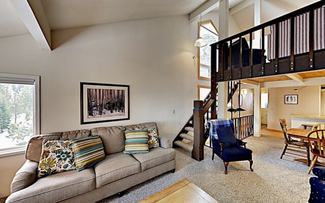 Mountaintop #D - 4 Br Condo