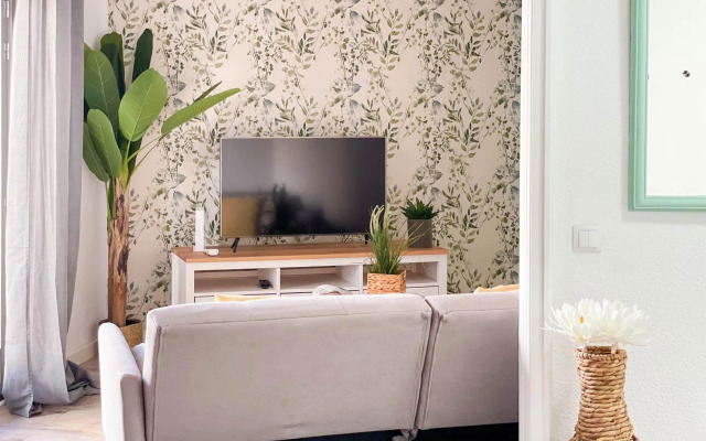 Modern 2 bedroom apartment close to city center