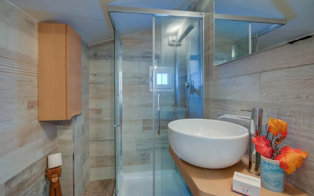 Danda Terrace Apartment