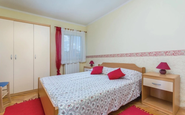 Amazing Home in Porec With Wifi and 2 Bedrooms - Hotel in Porec - Photo 5