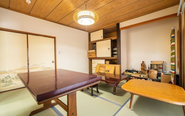 ZAITO Tokyo Oshiage Economy Inn