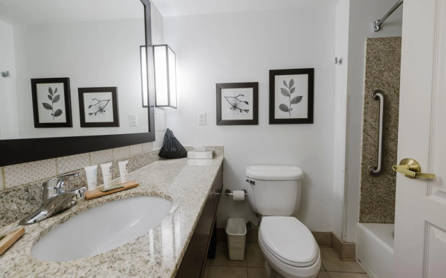 Country Inn & Suites by Radisson, Lake George (Queensbury), NY