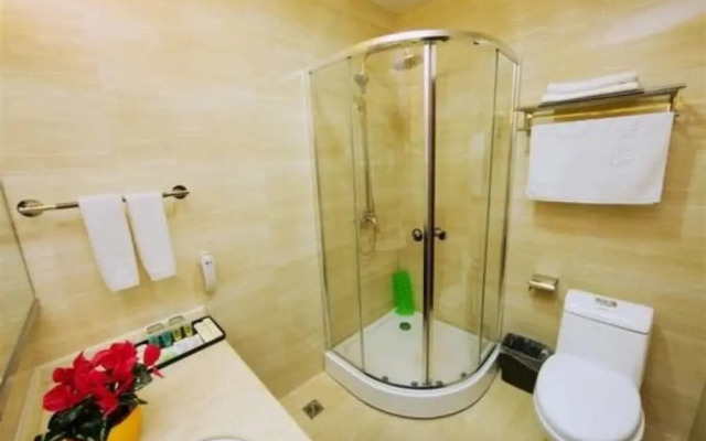 Dunhuang Golden Leaf Hotel