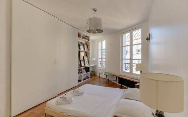 Stylish, and Spacious Apartment - Champs-elysées