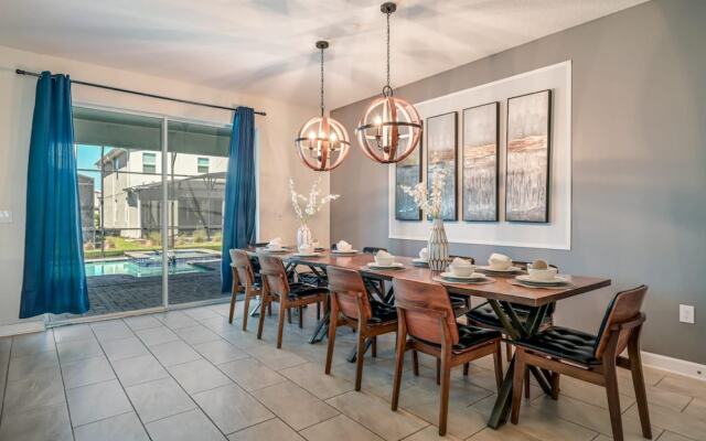 Family Paradise Space Themed Perfect Location