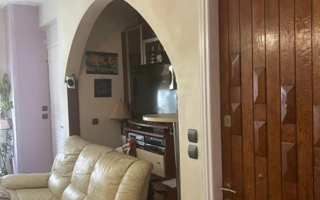 Mandy's complete luxury flat