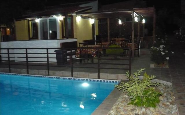 Victory Apartments Hotel