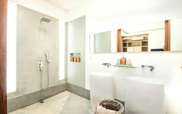 Niko2 · Marvelous 5 Bedroom Villa Close to Finns