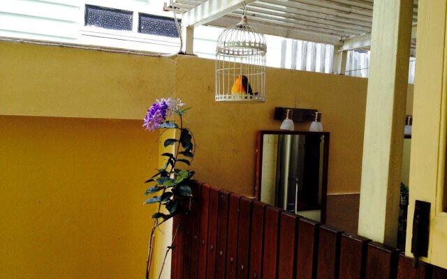 Baan Dinso Hostel