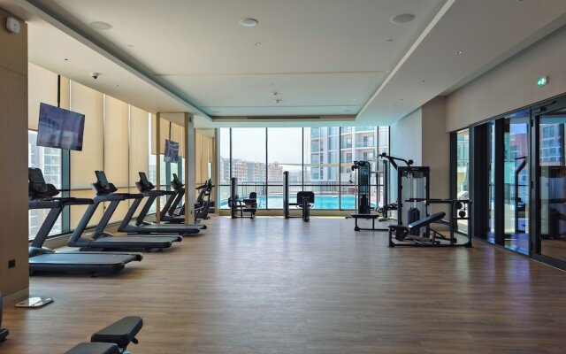 Beautiful Cityscape Views From This Urban Retreat