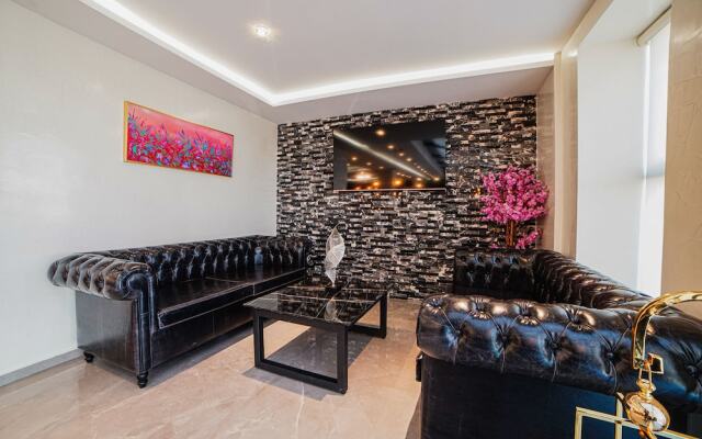 Royal Sahel