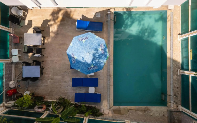 Behram Hotel