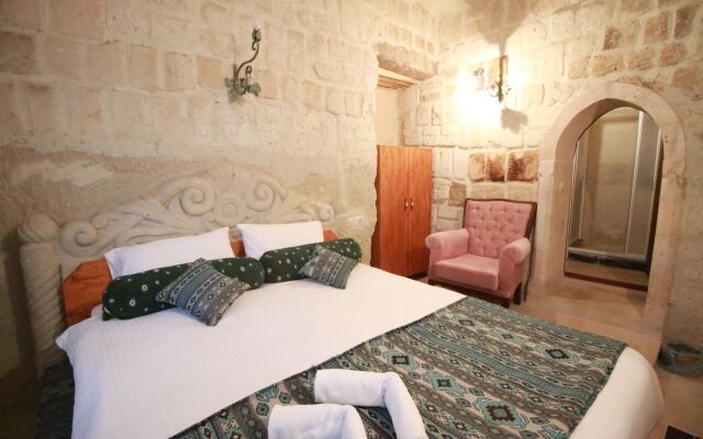 Cappadocia Nar Cave House & Hot Swimming Pool.