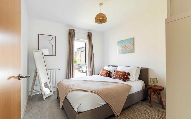 Semi-detached House With Modern Bespoke Interior