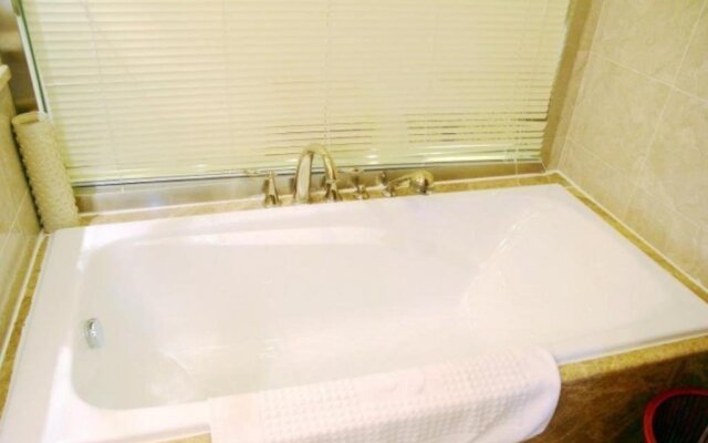 Jiangyin Life Island Hotel