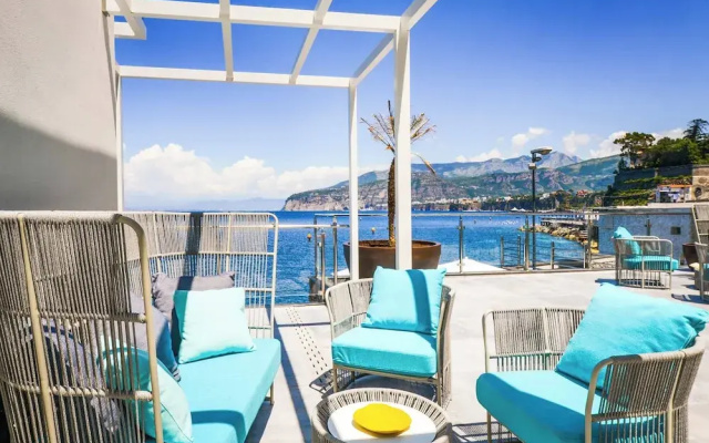 Villa Rockpool