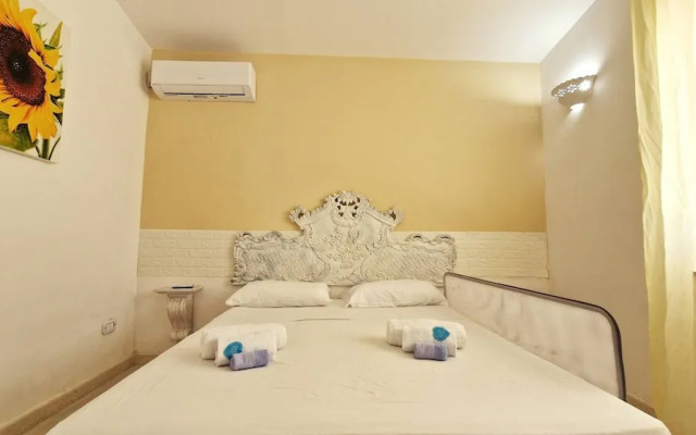 Villa With Swimming Pool Sleeps 8 Three Bedrooms