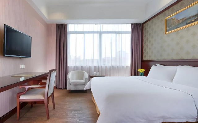 Vienna Hotel Guangzhou Panyu Chimelong Shiqiao Metro Station