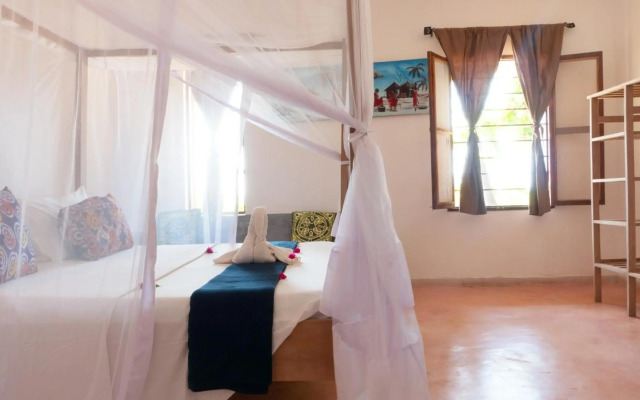 Raha Lodge