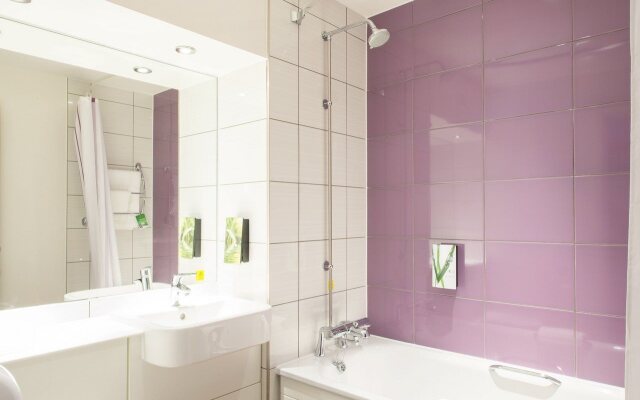 Premier Inn Haverfordwest North/A40