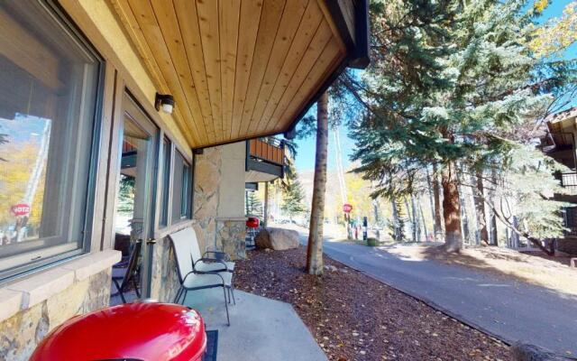 Laurelwood Condominiums Studio Deluxe Unit 103