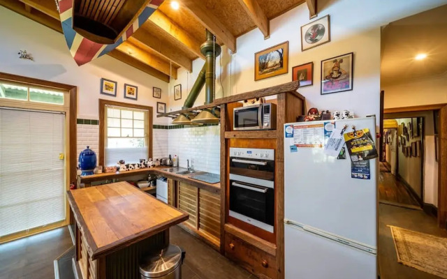The Spotted Cow City Fringe Pet-friendly