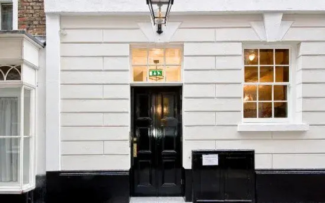Eldon Chambers Flat 1 by City Living London