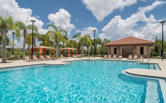 Solterra - 4103 Oaktree Drive