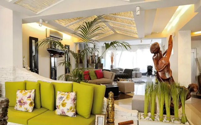 Hotel Thea