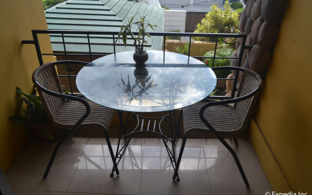 Tagaytay Econo Hotel