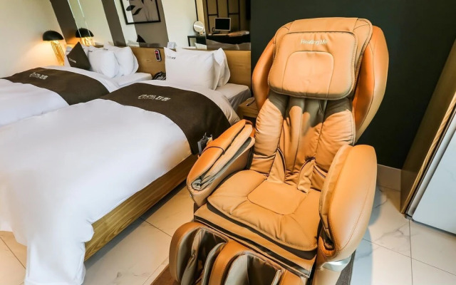 Cheongju The King Hotel