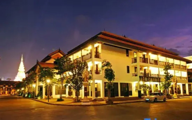 Yuelai Inn