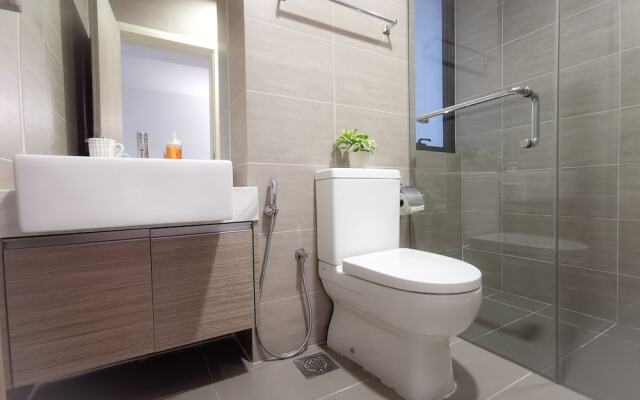 The Hub Service Apartment