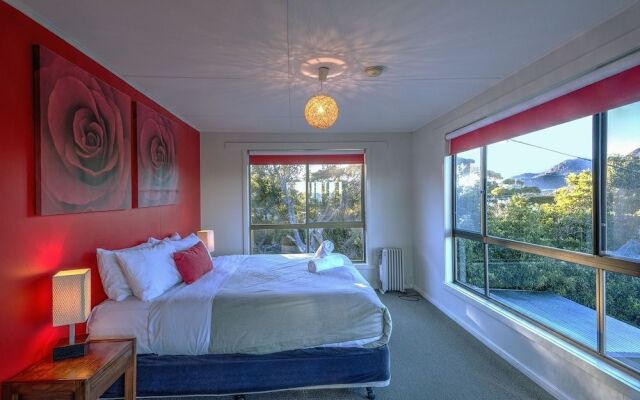 Cove Beach Apartment 2