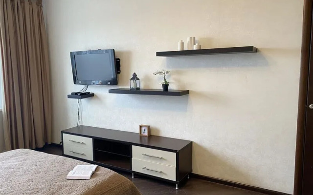 Йо Плейс на улице Восточно-Кругликовская, д. 22