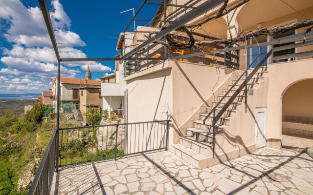 Awesome Home in Dobrinj With Wifi and 2 Bedrooms
