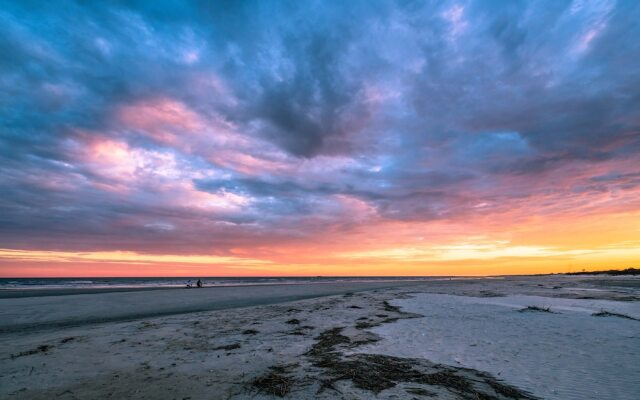 1067 College by Hodnett Cooper