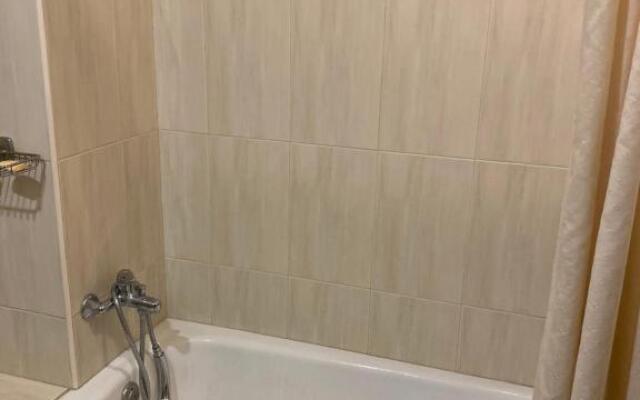 Large cozy apartment on beginning of Komitas Ave