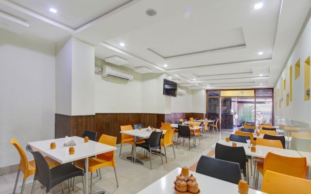 OYO 10596 Hotel Indu