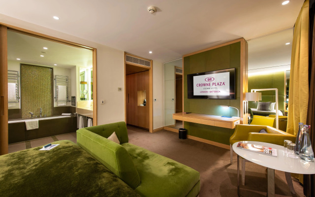 Crowne Plaza London - Battersea
