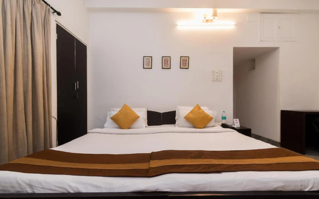 OYO 8362 Guest Accommodation Karunamoyee