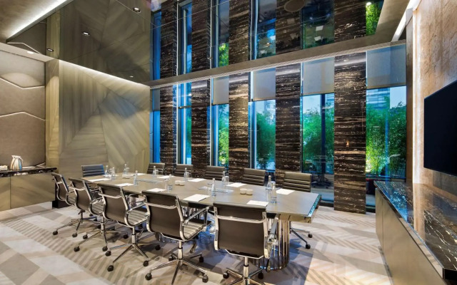 DoubleTree by Hilton Hotel Istanbul - Piyalepasa