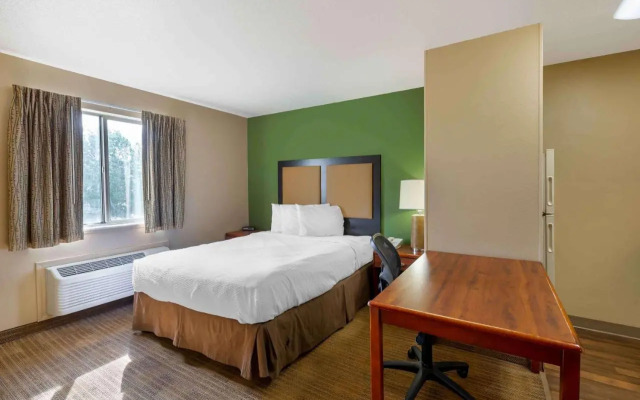 Studio Plus Akron - Copley