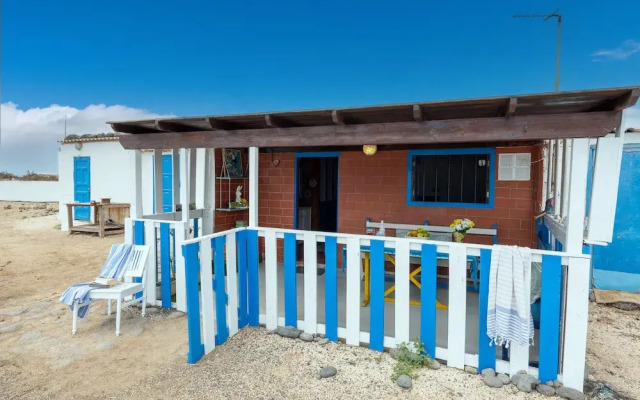Wooden Cabin Next to the Beach