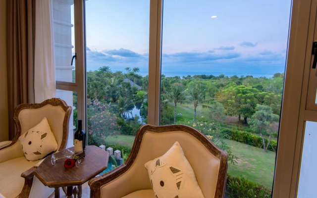 Luxury Apartment at AYANA Residences