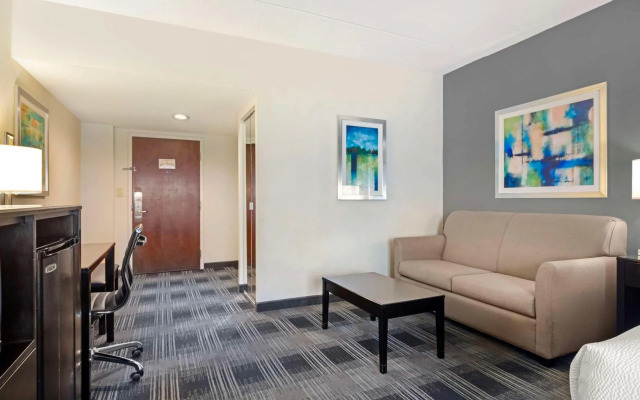 Best Western Hartford Hotel & Suites