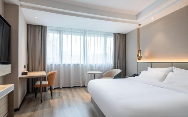 Xinhuating Business Hotel