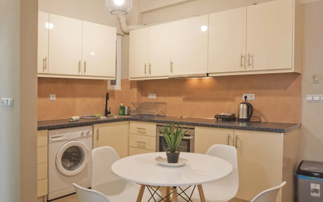 Jasmine in Athens With 1 Bedrooms and 1 Bathrooms