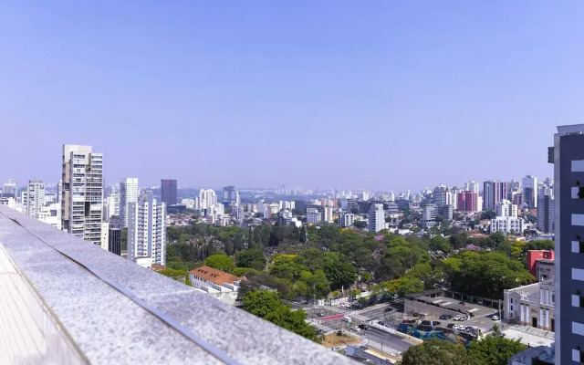 Apt piscina e AC com academia e vaga